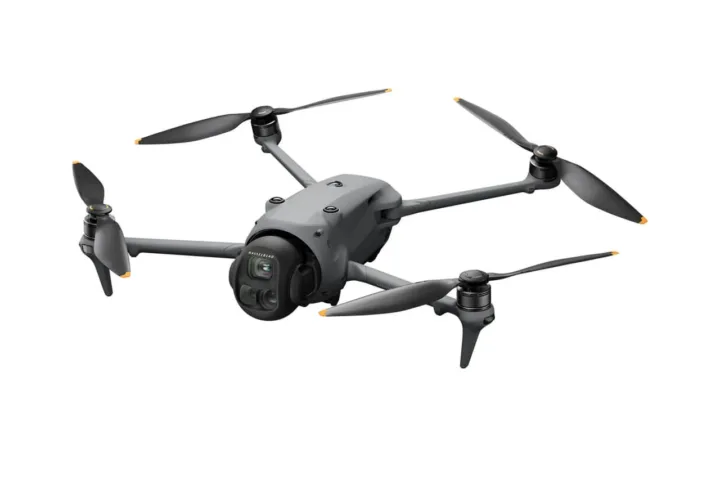 Dron DJI Mavic 4 Pro, equipo principal de captura en 4K y 6K